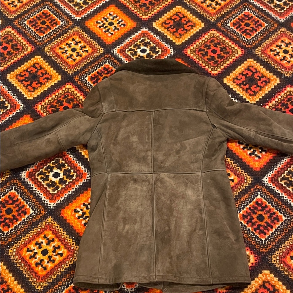 Men's Brown Suede Shearling Jacket. - Picture 11 of 11